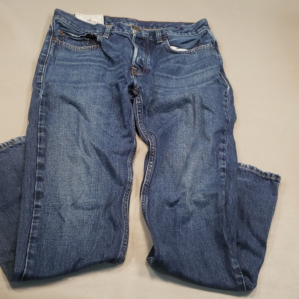 Hollister Men's 31x30 Straight Leg Jeans